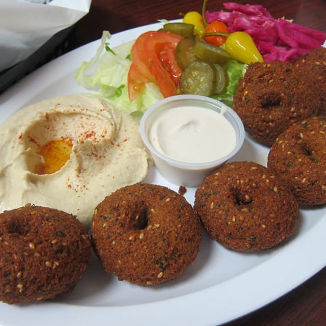 5 Pcs of Falafel.